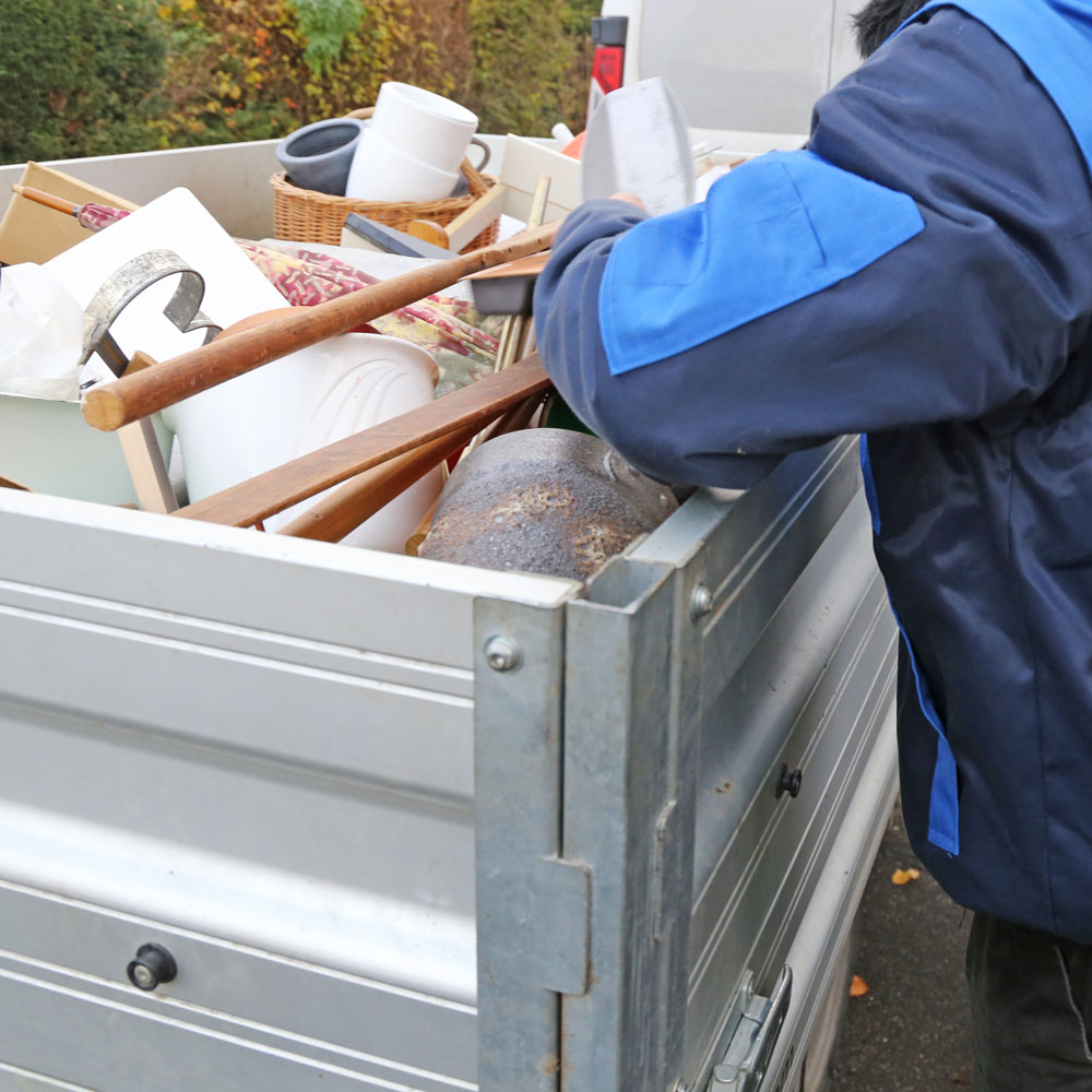 The Garbage Guys UK Professional, Licenced Waste Removal in Bedford